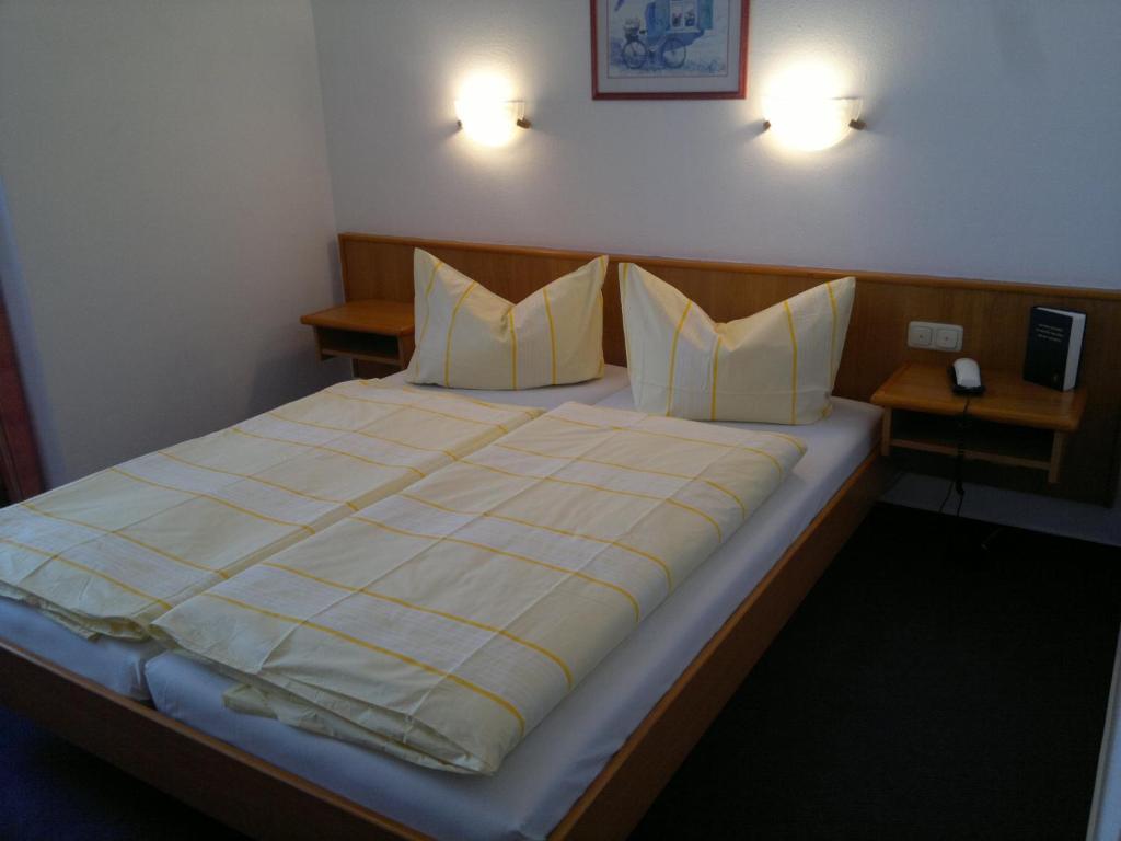 Hotel Zum Schneekopf "Garni" Gehlberg ห้อง รูปภาพ