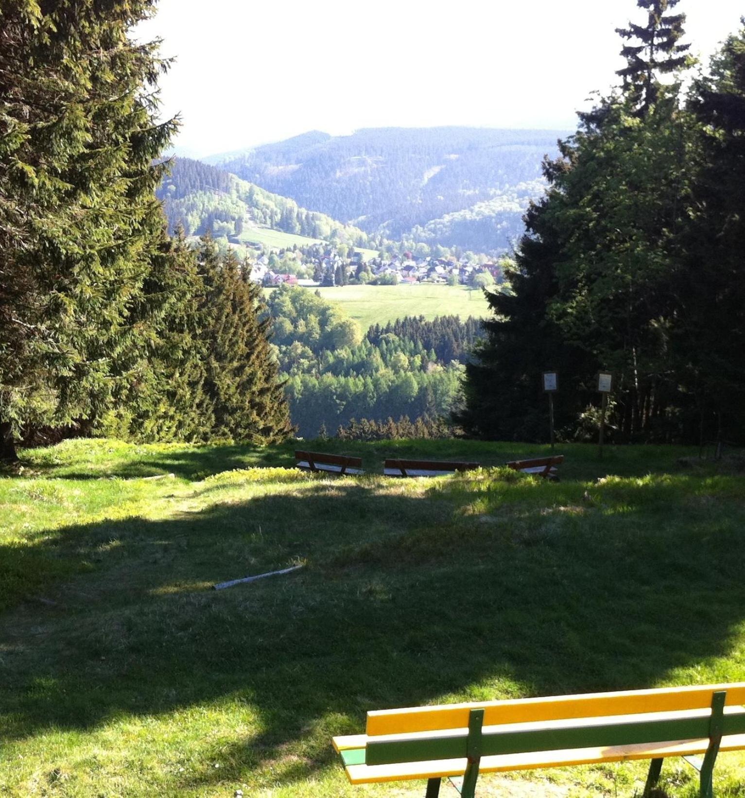 Hotel Zum Schneekopf "Garni" Gehlberg ภายนอก รูปภาพ